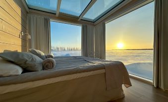 Seaside Glass Villas