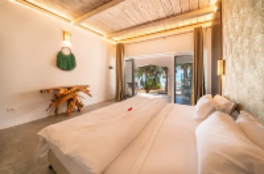 Coral Rocks Hotel & Restaurant