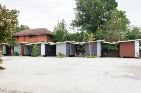 ฮ.นกฮูก รีสอร์ท อ่างทอง โรงแรมในอำเภอ ไชโย