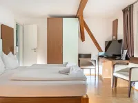 Hotel Graf Zeppelin Hotels near Staad