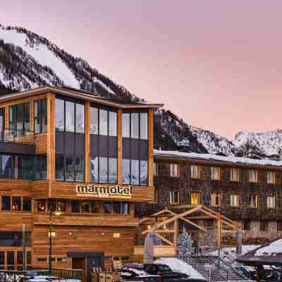Marmotel & Spa Hotel Exterior