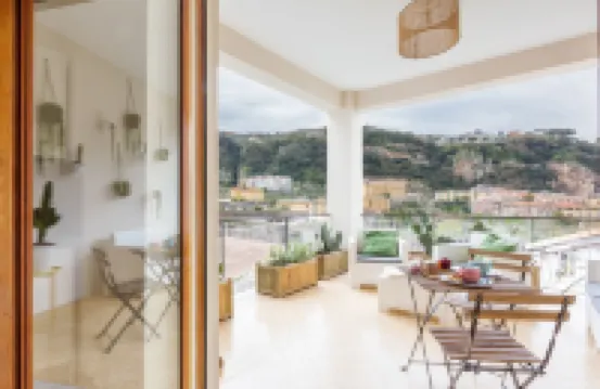 SorrentoVibes - Luxury Four Bedroom Home with Amazing Terraces in Sorrento