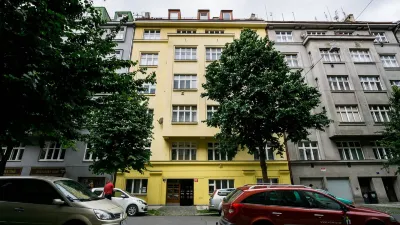 Flying Bed Apartment Close to Prague Castle and Airport Hotels in Prague 6