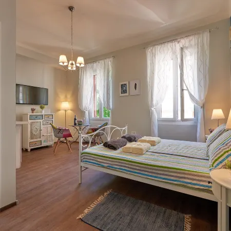 Old City Romantic Studios