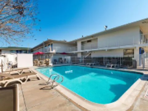 Motel 6 Mcallen, TX Hotels in Mcallen