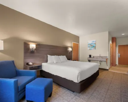 Comfort Inn & Suites Hotels in Genesee County