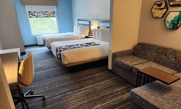La Quinta Inn & Suites by Wyndham Warner Robins - Robins AFB