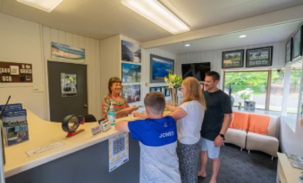 Asure Explorer Motel & Apartments