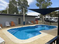 Broken Hill Tourist Park - Pools
