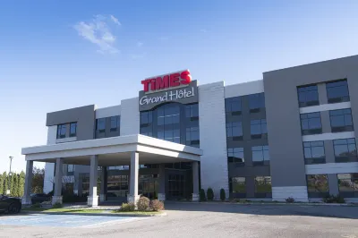 Grand Times Hotel – Aeroport de Quebec Hôtels à proximité de : Parc Enchanté