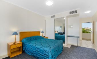 Madison Ocean Breeze Apartments