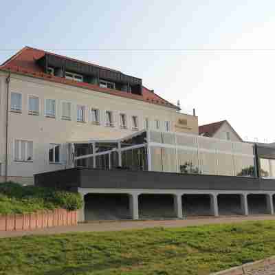 Höll am Main Hotel Exterior