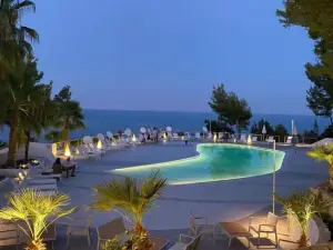 Apulia Hotel Baia dei Faraglioni Resort
