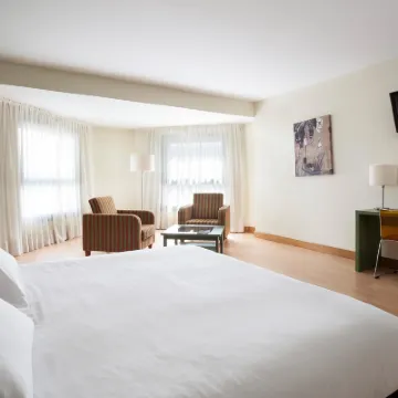 納瓦爾塞斯陶酒店 鄰近埃兰迪奥的酒店