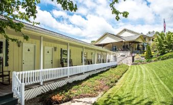 Boxwood Lodge Blowing Rock Near Boone-University