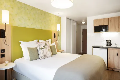 Appart Hôtel - Séjours & Affaires Paris Malakoff - 3 étoiles