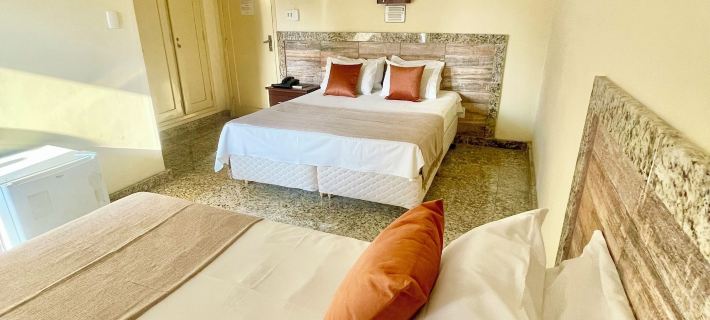 Alvorada Palace Hotel de Poços ポソス・デ・カルダスのホテル
