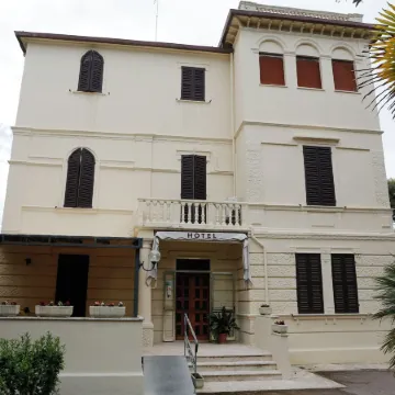 Hotel Villa Pina