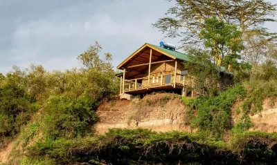 Honeymoon Hut Hotels near Lakes NAIVASHA - Crescent Island