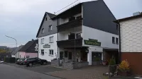 Landgasthaus Hubertusklause Hotels in Daaden