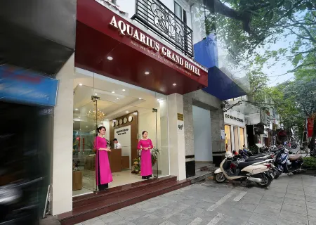 水瓶座大飯店