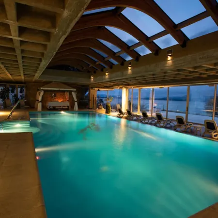 Cacique Inacayal Lake Hotel & Spa