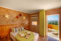Montinho de Ouro Hotels in Salema