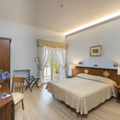 Hotel Cacciani Отели рядом с достопримечательностью «Фраскати»