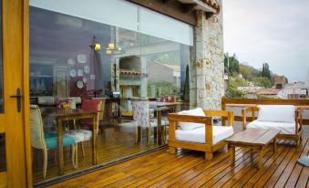 Kkala Boutique Hotel
