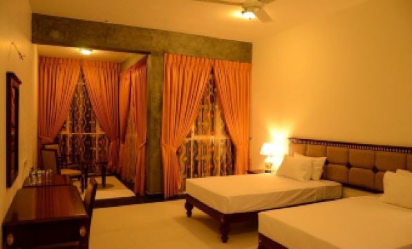 Marina Beach Passikudah