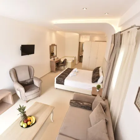 Queen Elegant Suites