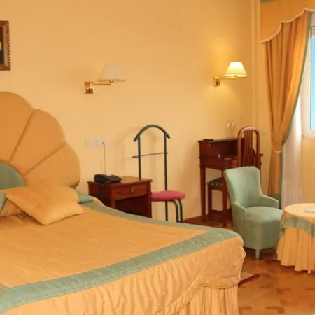 Hotel Avenida III