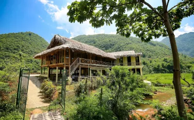 Mai Chau Villas Hotels near Bè Mảng Hà Thi