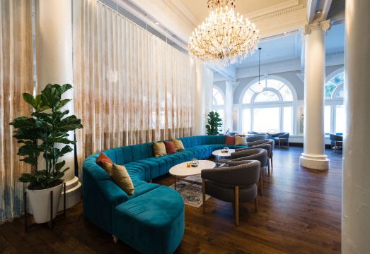 호텔 샤턱 플라자의 내부