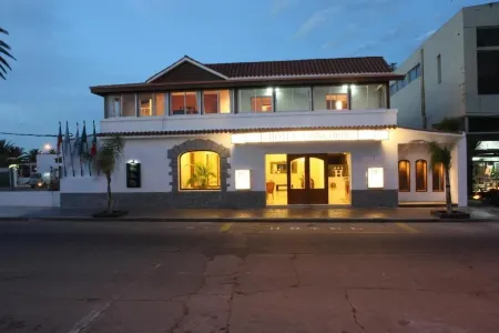 Hotel Concorde Отели рядом с достопримечательностью «Рука Пунта-дель-Эсте»