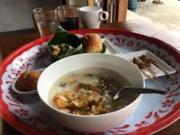 ค่ำนี้ที่อุทัย - พร้อมอาหารเช้า