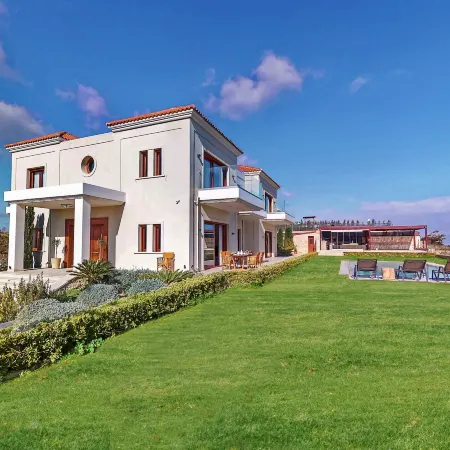 Ocean Villas Complex