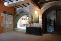 Cal Maginet Hotels in Montblanc