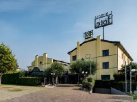 盧克雷齊婭波吉亞酒店 費拉拉酒店