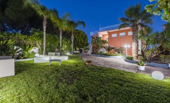 Small Luxury Apartments Pool and Sea View - Stella Del Mare