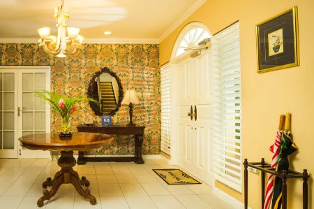 Polkerris Bed & Breakfast Отели в г. Монтего-Бей