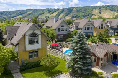 Blue View Chalets