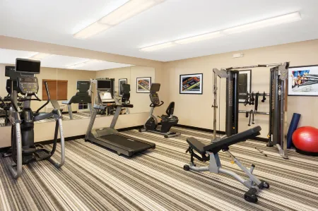 Candlewood Suites Aurora-Naperville
