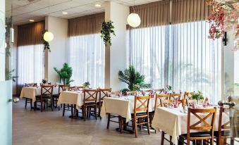 Inbar Hotel