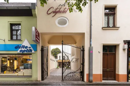 Cityhotel Bernburg Отели рядом с достопримечательностью «Anhalt University of Applied Sciences»