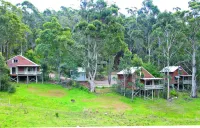 Karma Chalets - parking