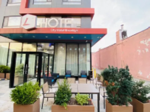 The L Hotel Hotel berhampiran Steinhardt Conservatory