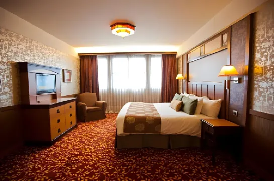 Disney Sequoia Lodge Photos