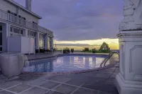 Weymouth Hall - Pool
