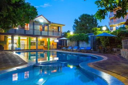 Hotel Nokras Murang'a Отели в г. Makuyu